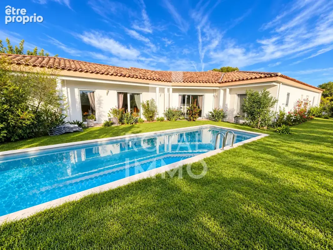 SIX-FOURS La Coudoulière - Maison neuve de plain pied avec piscine et vue mer - photo 1
