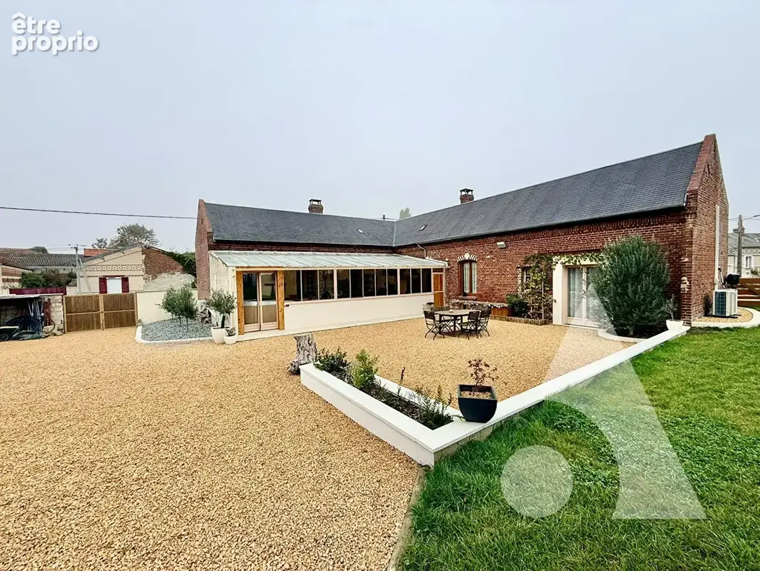 Longère de rénovée de 250m² avec grand terrain et dépendances - photo 17