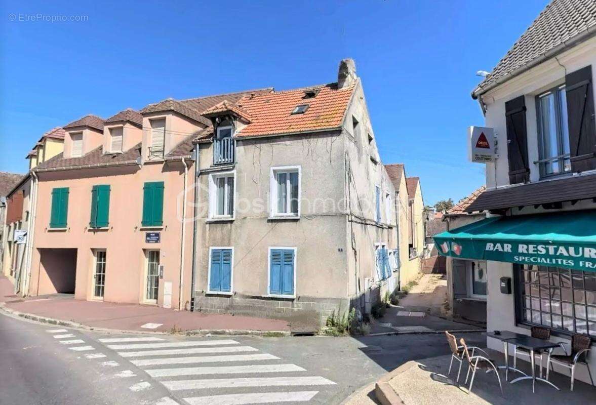 Appartement à BEYNES