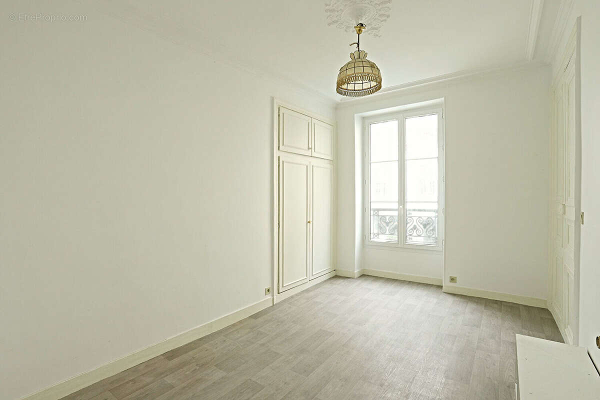 Appartement à PARIS-6E