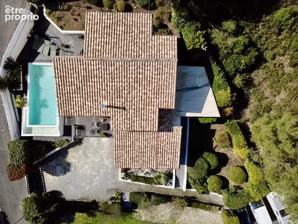 Villa d'architecte baignée de lumière. - photo 3