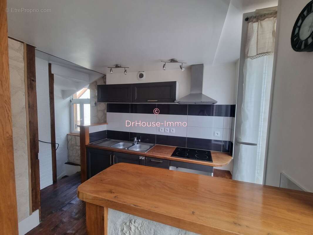 Maison 80 m² à Chatillon-Coligny  - photo 6