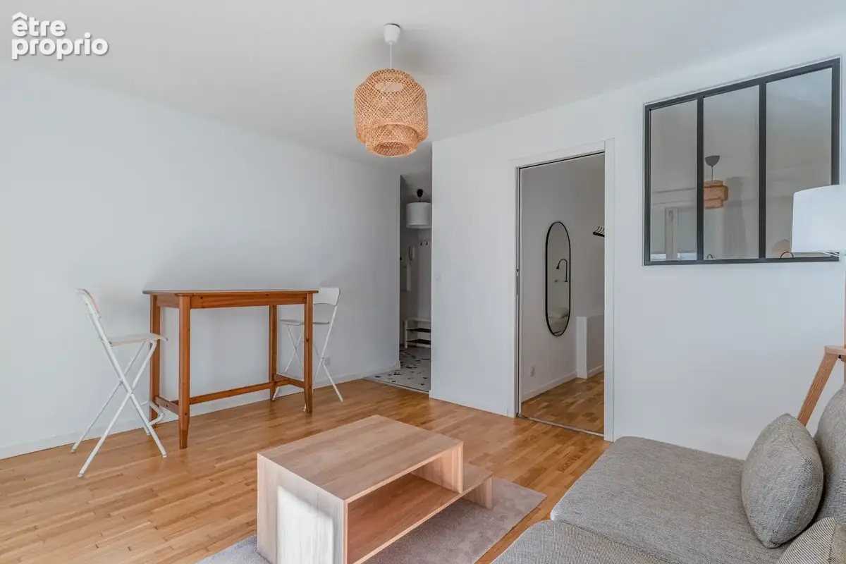 Appartement à vendre 2 pièces LYON 8EME ARRONDISSEMENT (69) rénové balcon calme - photo 9