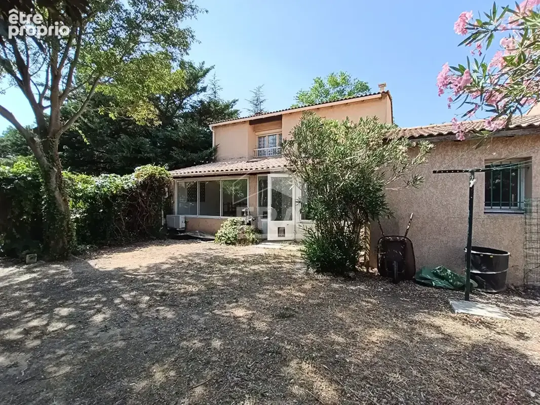 Photo Maison à L'isle-Sur-La-Sorgue au prix de 352 630€