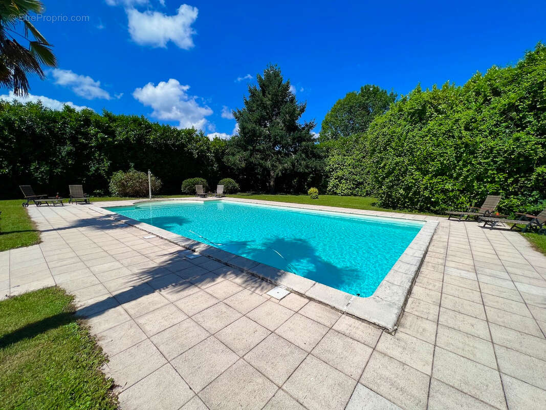 Maison à VILLENEUVE-SUR-LOT