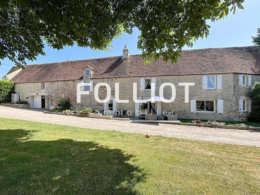 Maison à SAINT-PIERRE-DU-BU