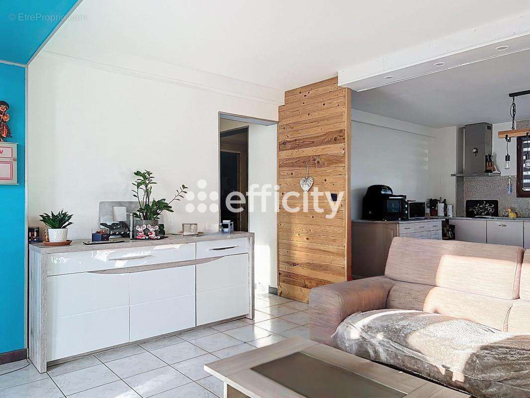 Appartement à CLUSES