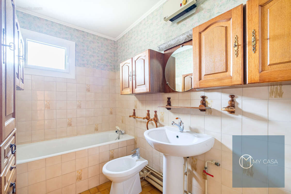 Appartement à LYON-8E