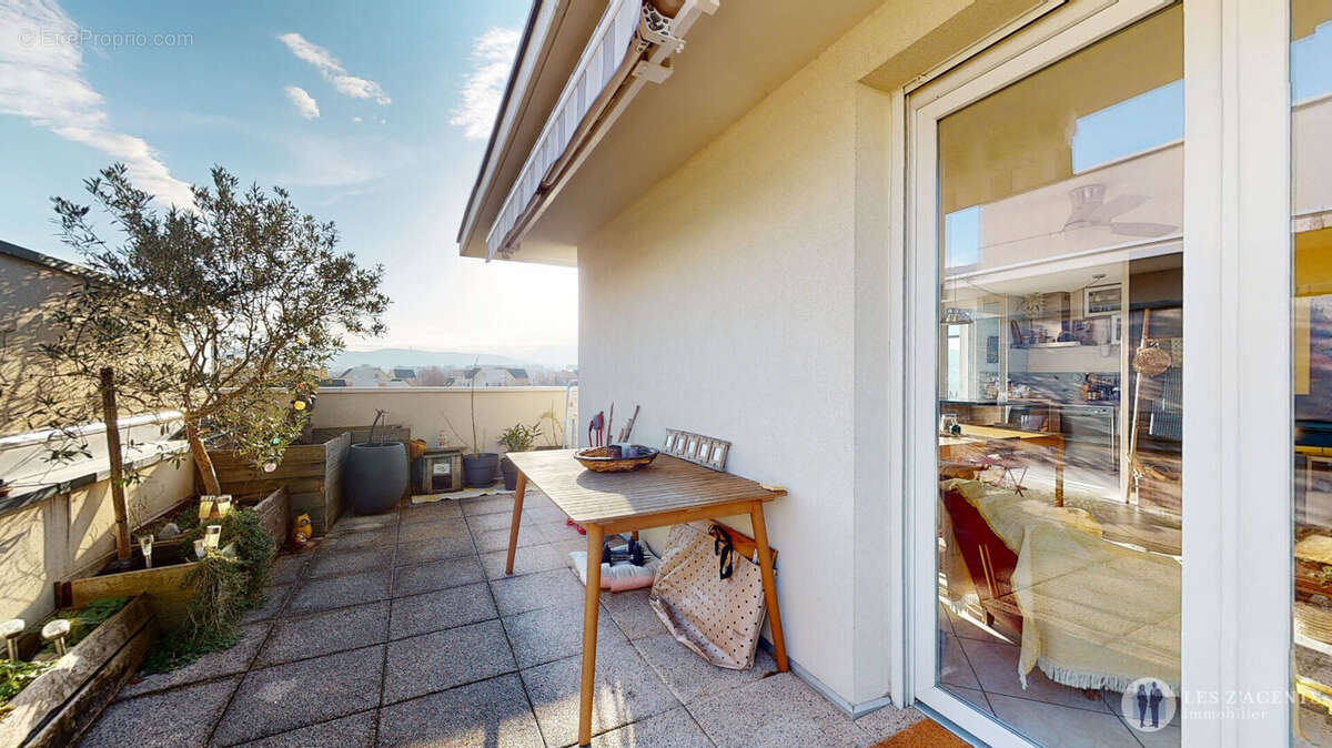 Appartement à SAINT-MARTIN-D'HERES