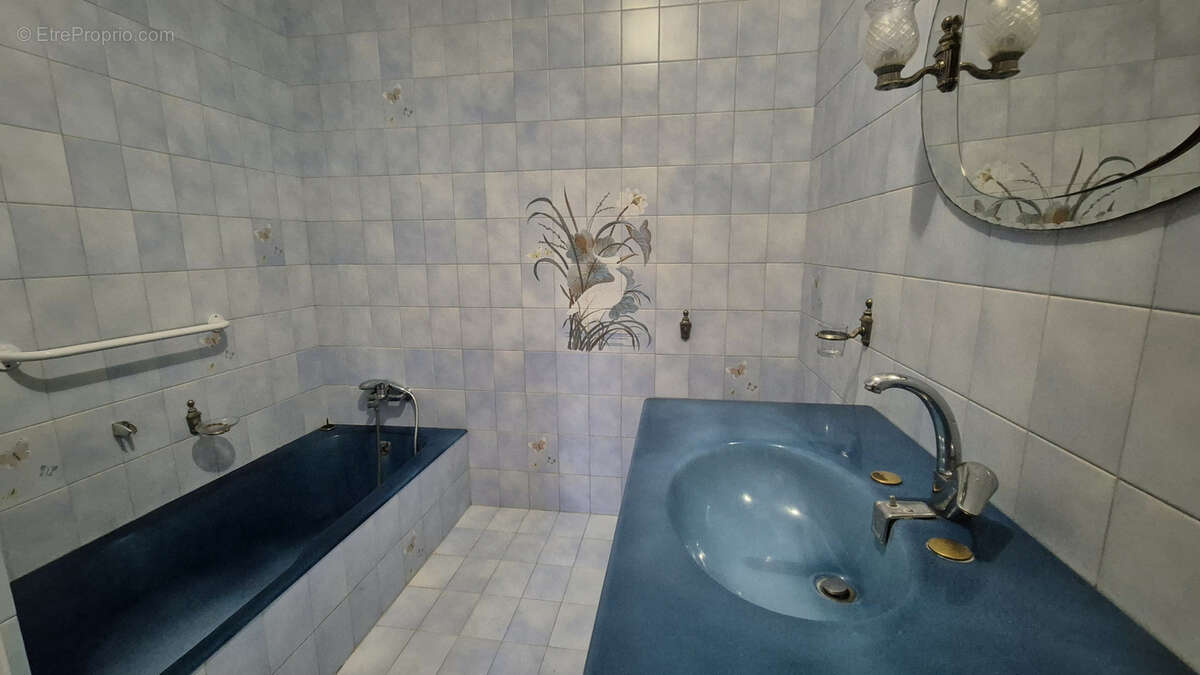 Maison à LAMALOU-LES-BAINS