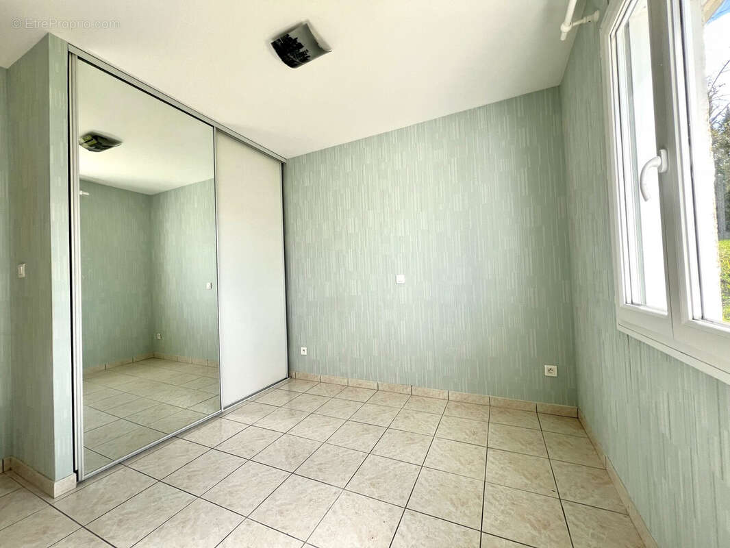 Maison 89 m² à Champcevinel  - photo 9