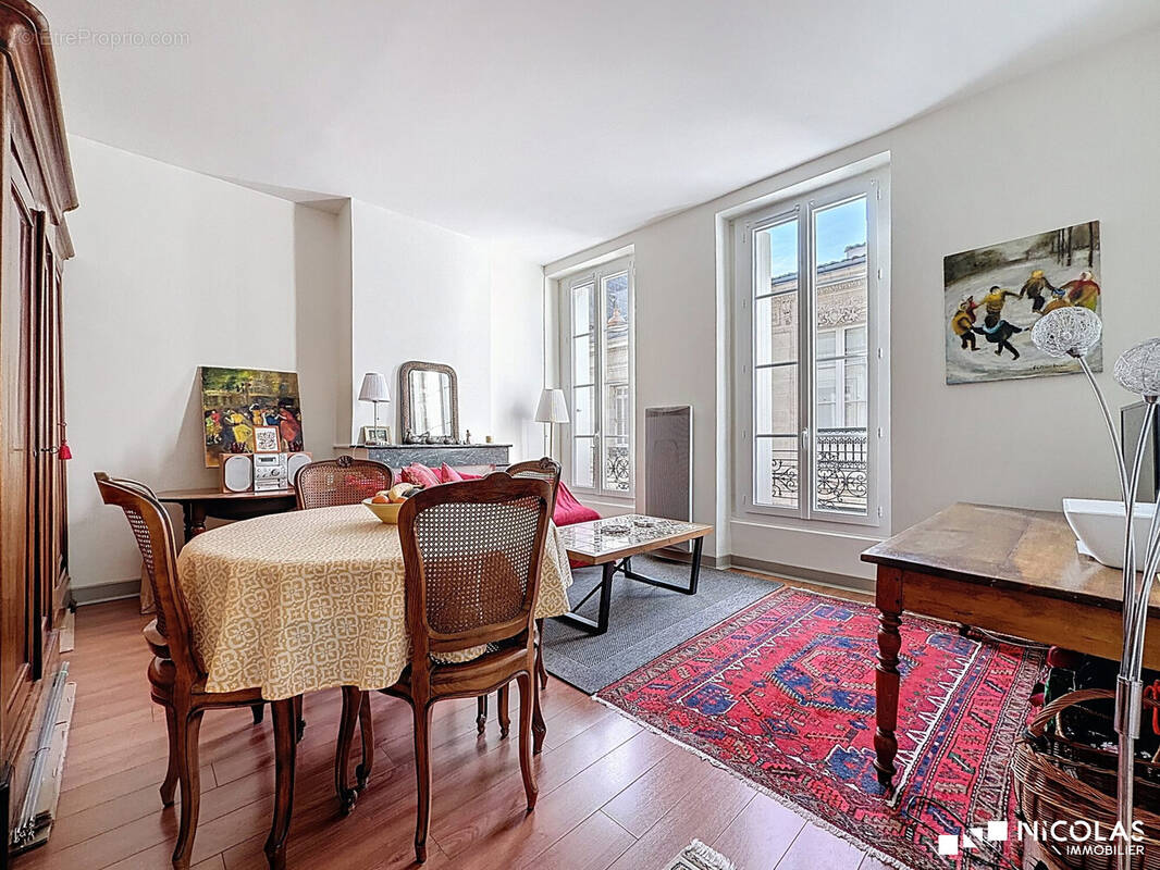 Appartement à BORDEAUX