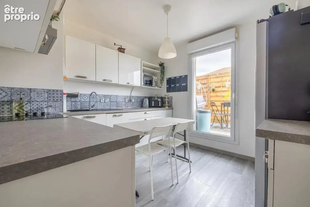 Appartement de 4 pièces de 88 m² à Corbeil-Essonnes - photo 5