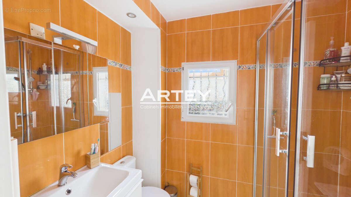 Appartement à CARQUEIRANNE