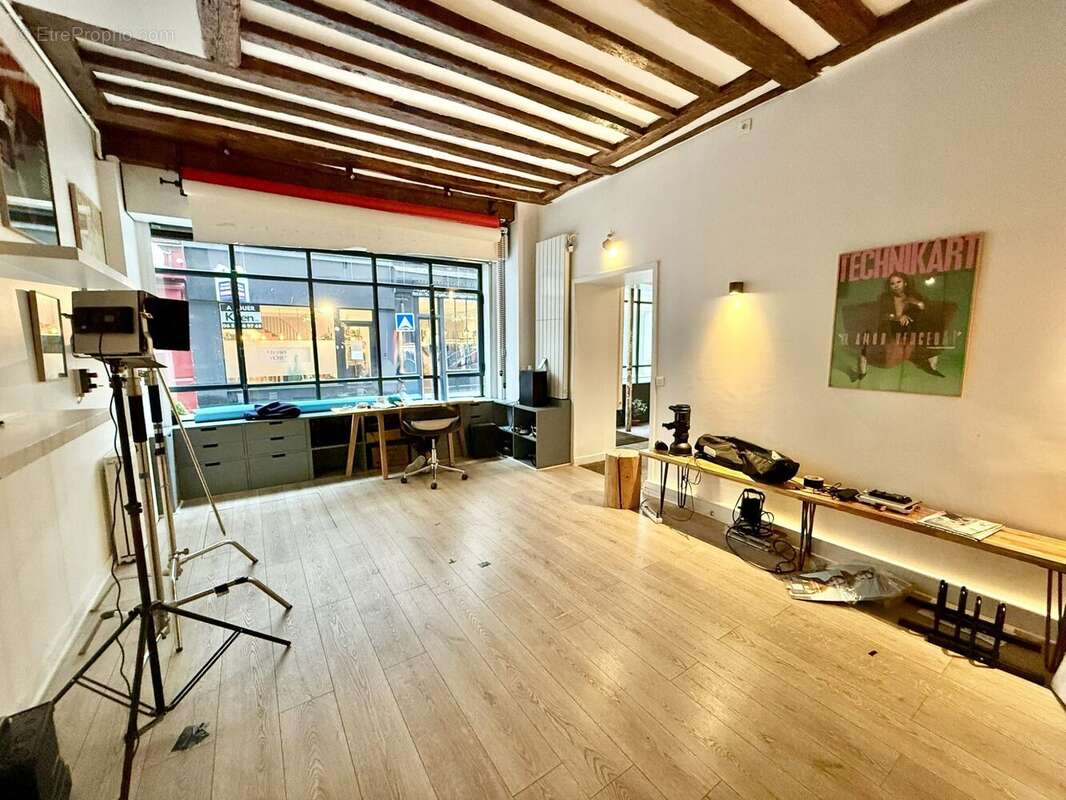Commerce 148 m² à Paris-2e  - photo 3