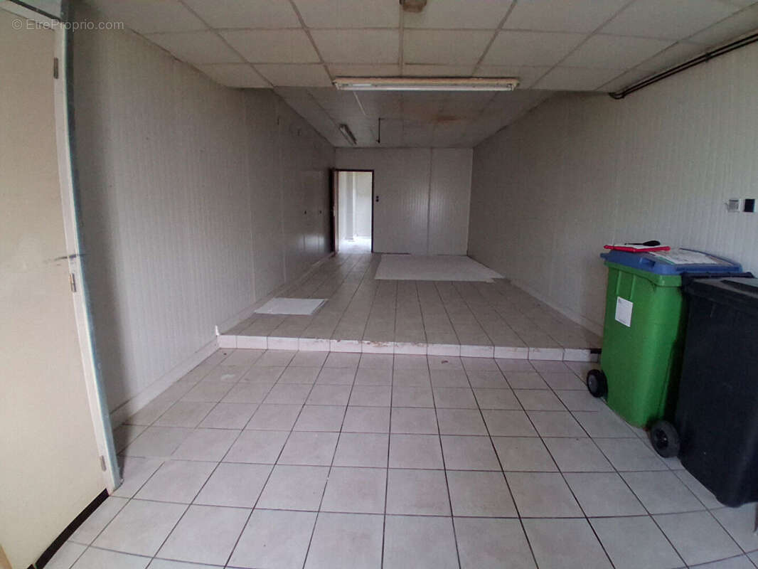 Commerce à MONTCORNET