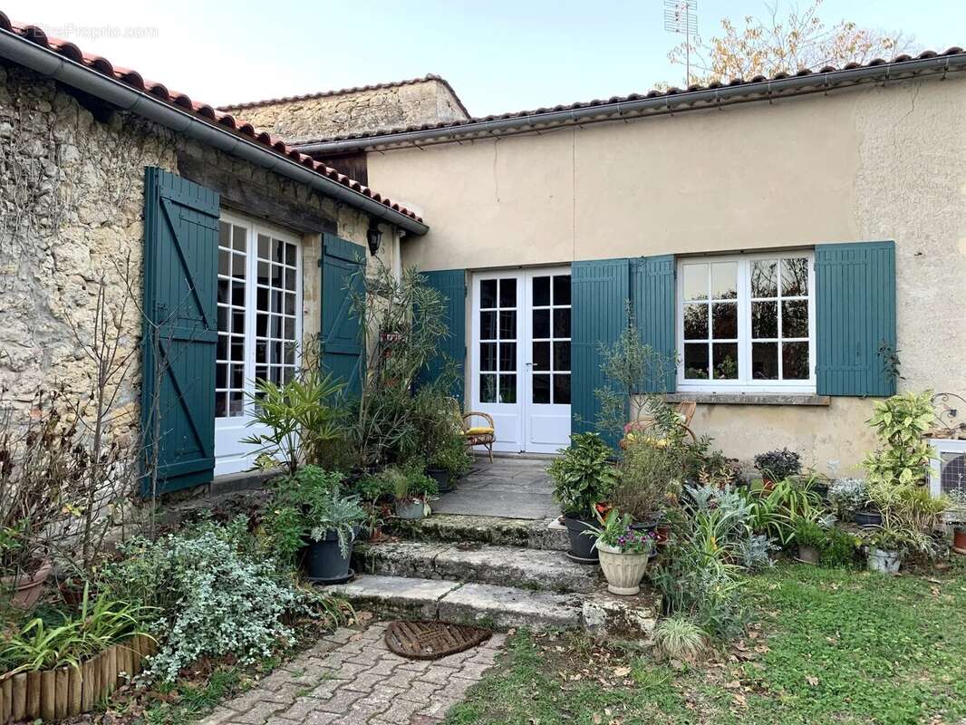 Maison à SAUVETERRE-DE-GUYENNE