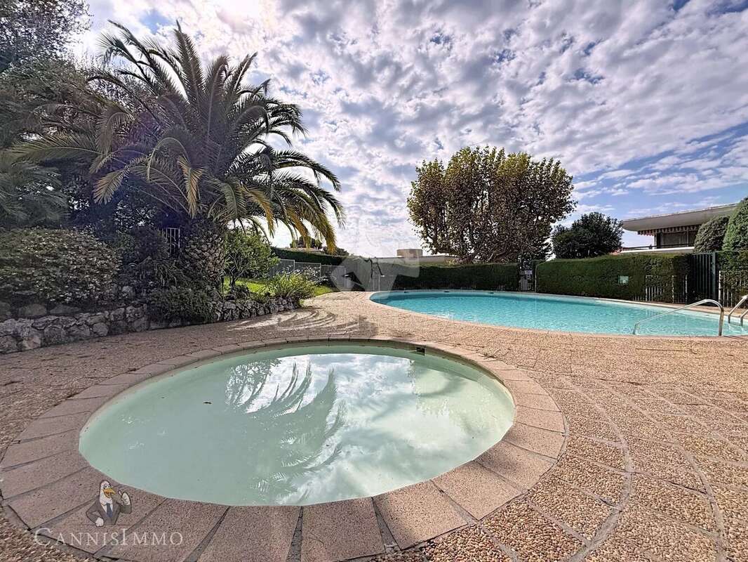 Appartement à LE CANNET