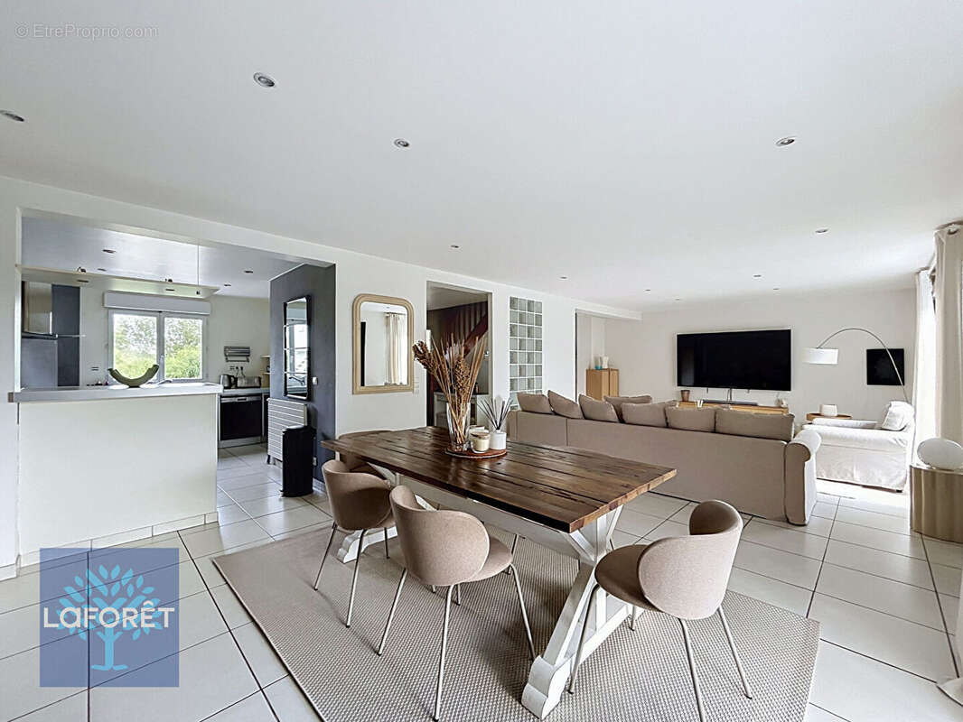 Maison individuelle Corbeil-Essonnes - 130m² - photo 2