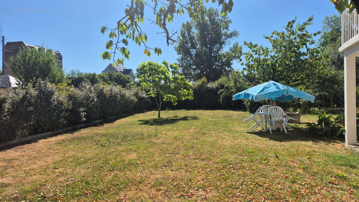 ESPALION, maison de Type 4/5, 140 m² environ, très bon état, terrain de 1000 m² - photo 3