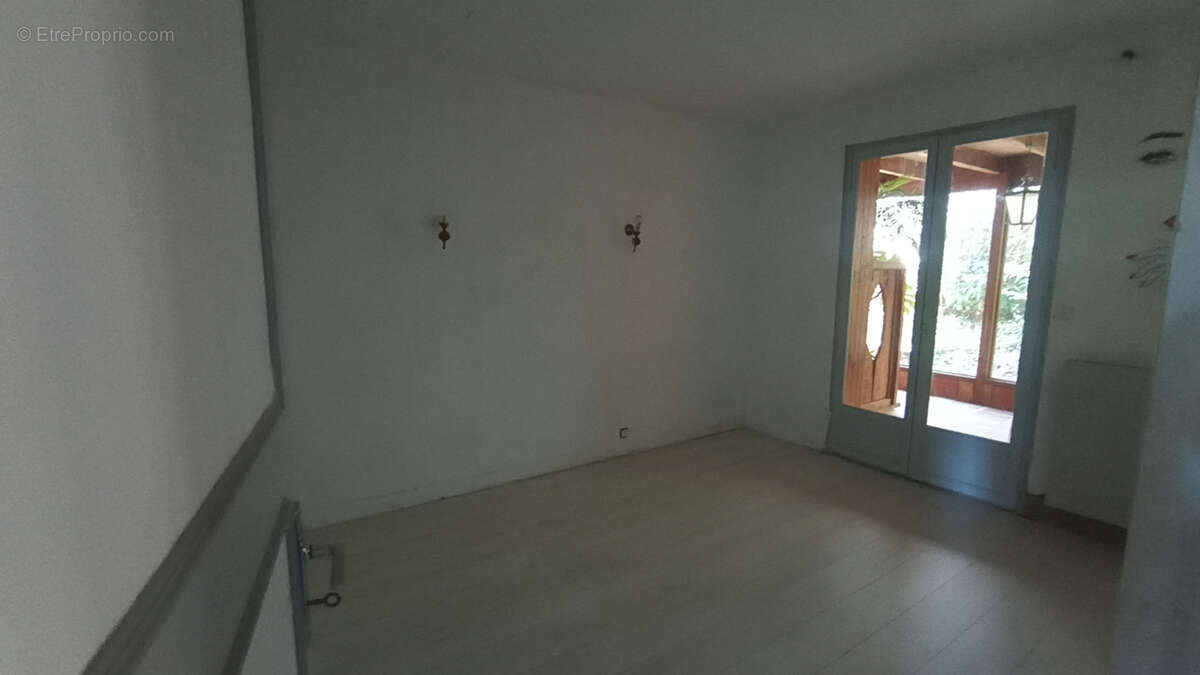 Maison à LA COQUILLE