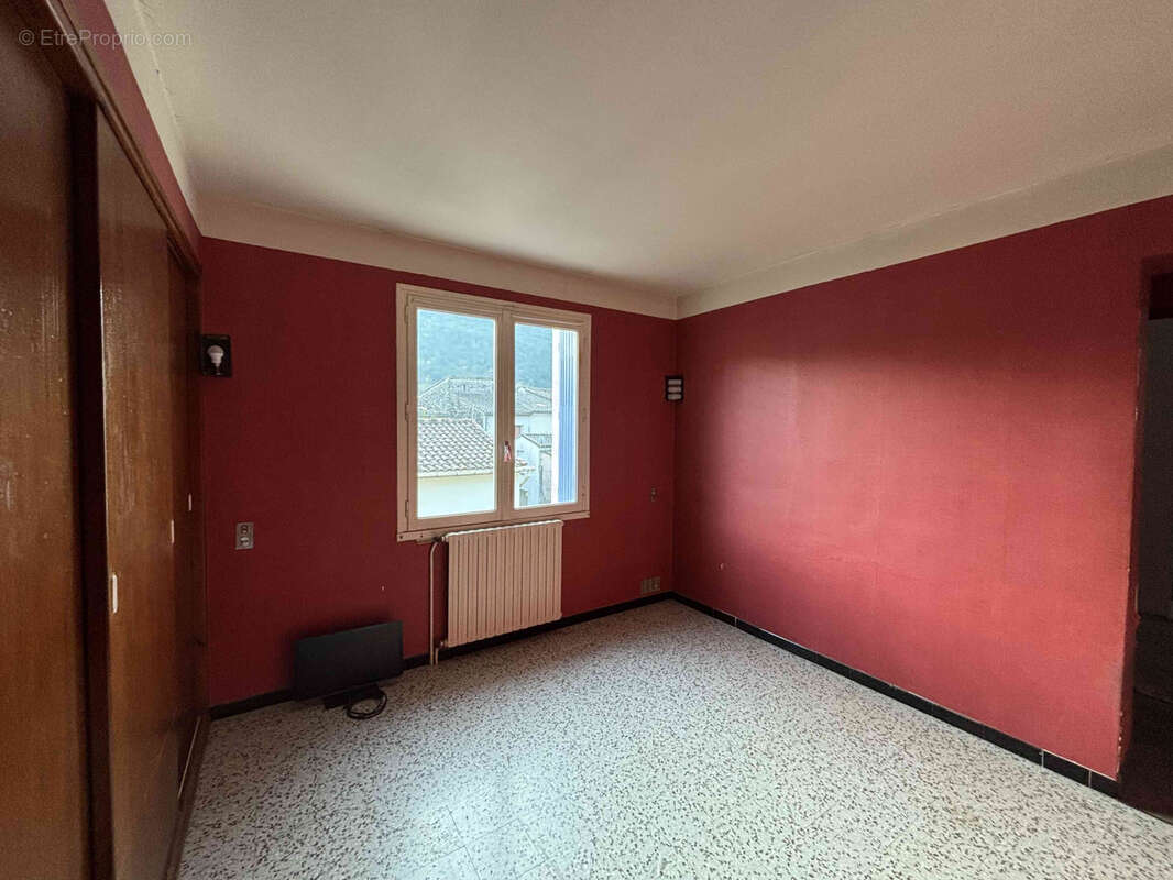 Maison 122m2 - 7p - Garage et jardin - SUMENE - photo 12
