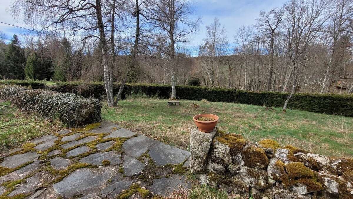 Maison à CHENEREILLES