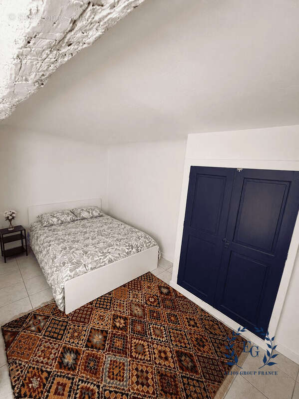 Appartement à SOLLIES-TOUCAS