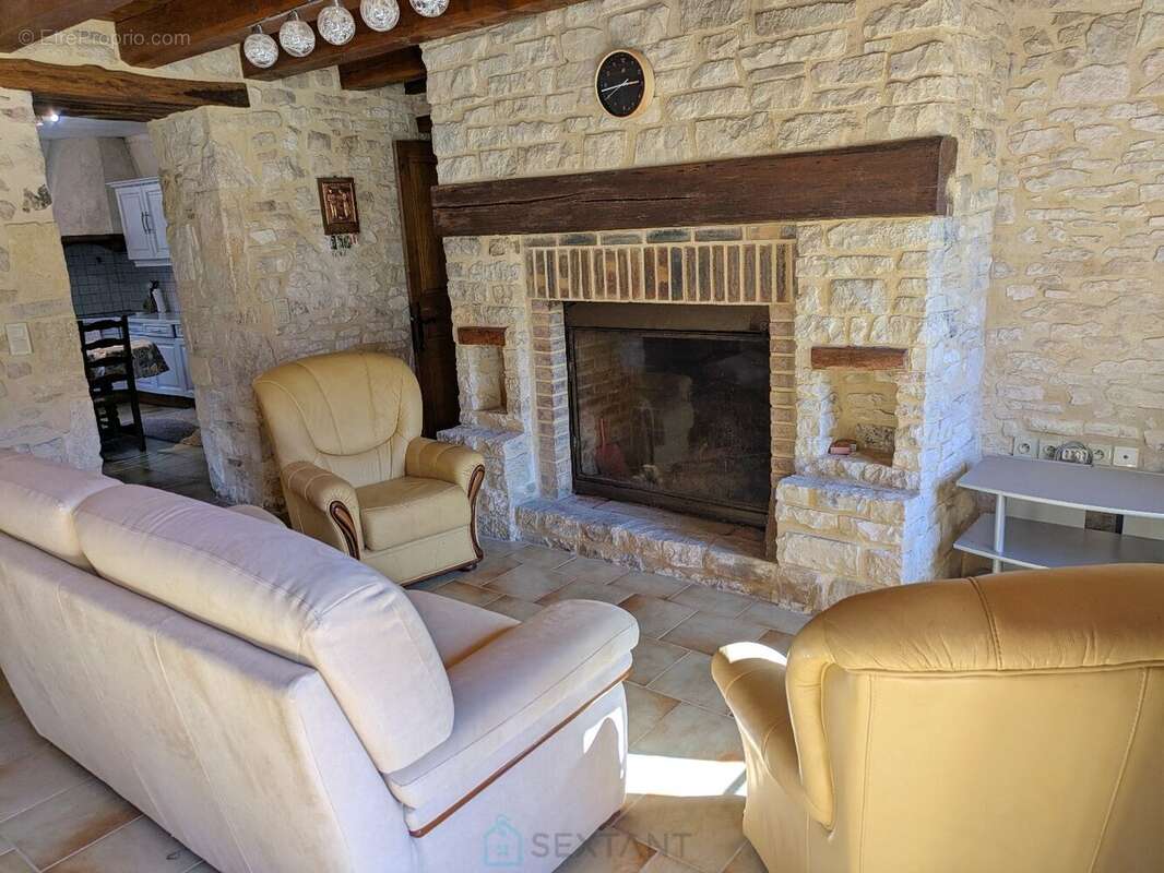Ancien moulin en pierre de 160 m² avec piscine. - photo 23