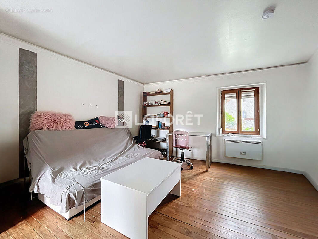 Appartement à CHAUMONTEL