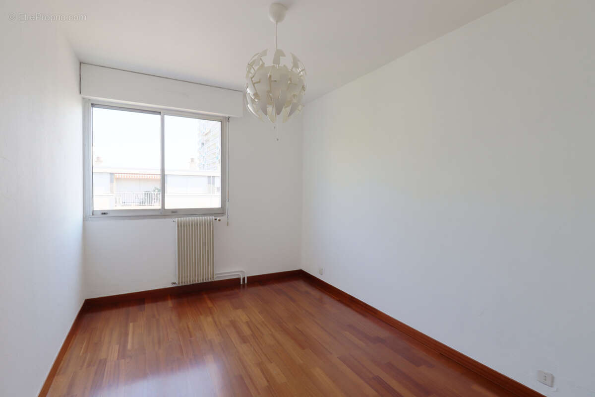 Appartement T3 de 80 m2 en dernier étage avec terrasse - photo 5