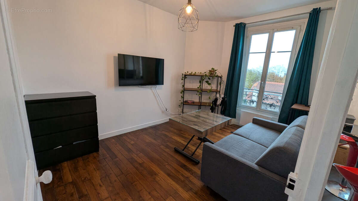Appartement à HOUILLES