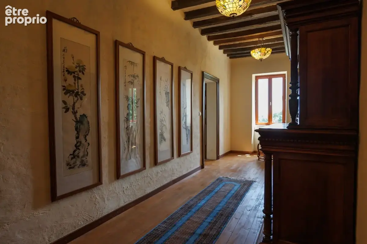 Maison de maître avec grange aménagée et superbes vues - photo 16