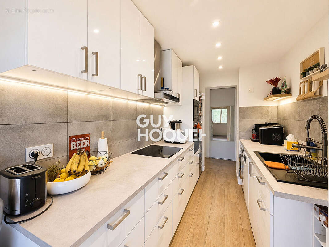 Mandelieu-la-Napoule - Appartement 3 pièces avec vue mer - photo 3