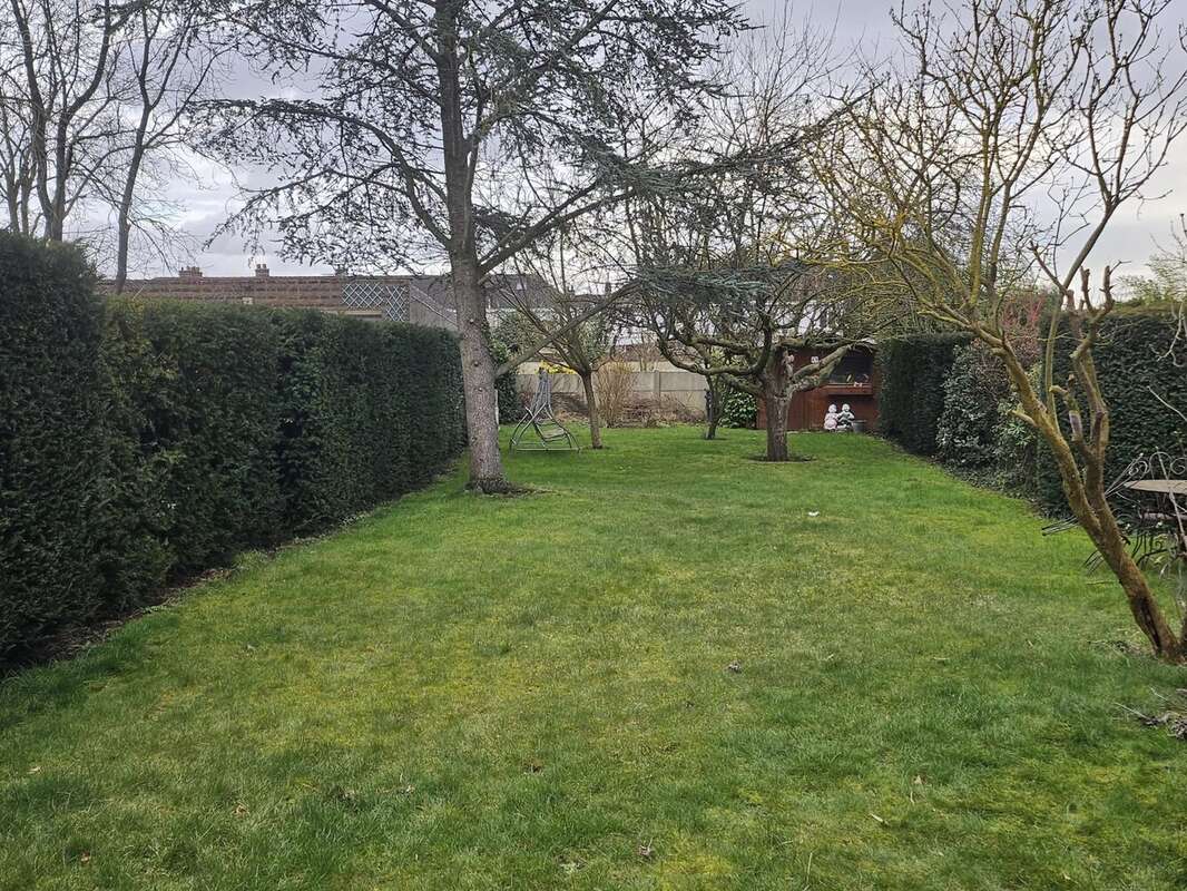 Maison à NEUVILLE-EN-FERRAIN