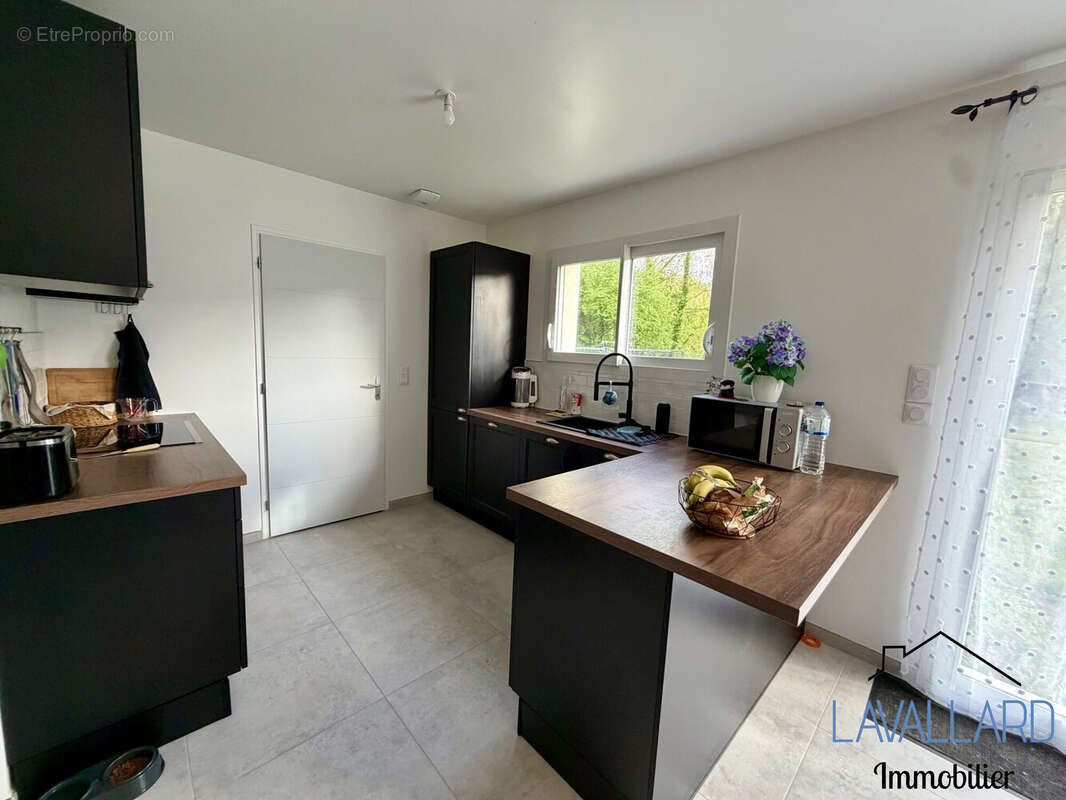 Maison 92 m² à Guillaucourt  - photo 3