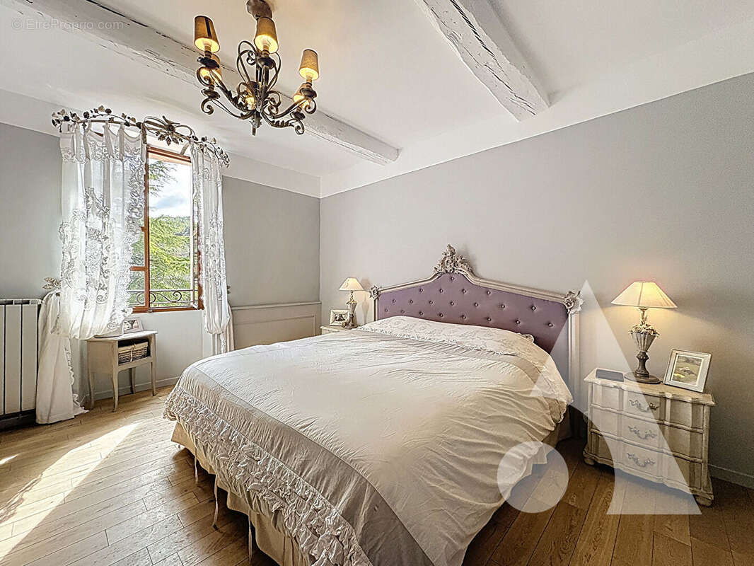 Maison à LE CANNET-DES-MAURES