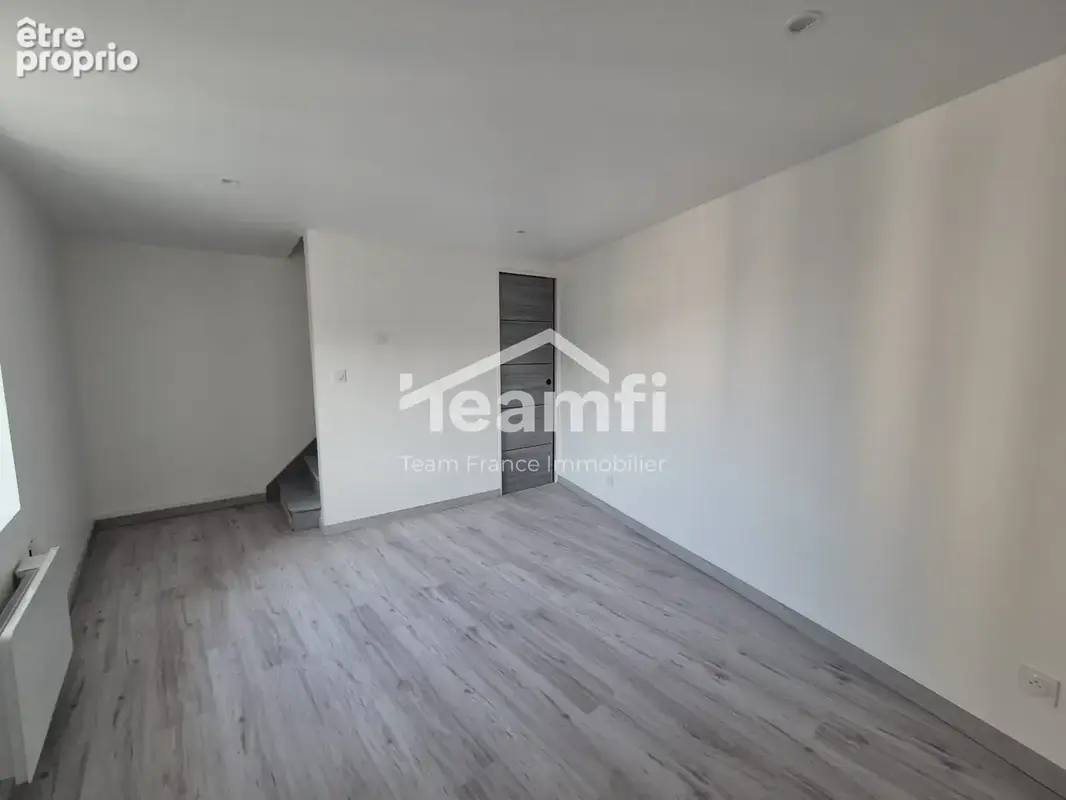 Maison 41 m² à Thiers  - photo 2