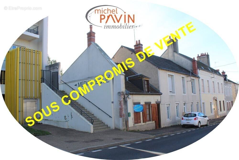 Maison à LA GUERCHE-SUR-L'AUBOIS