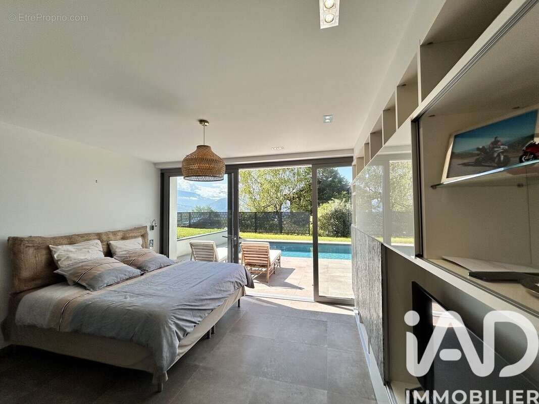 Photo 8 - Maison à LA TRONCHE