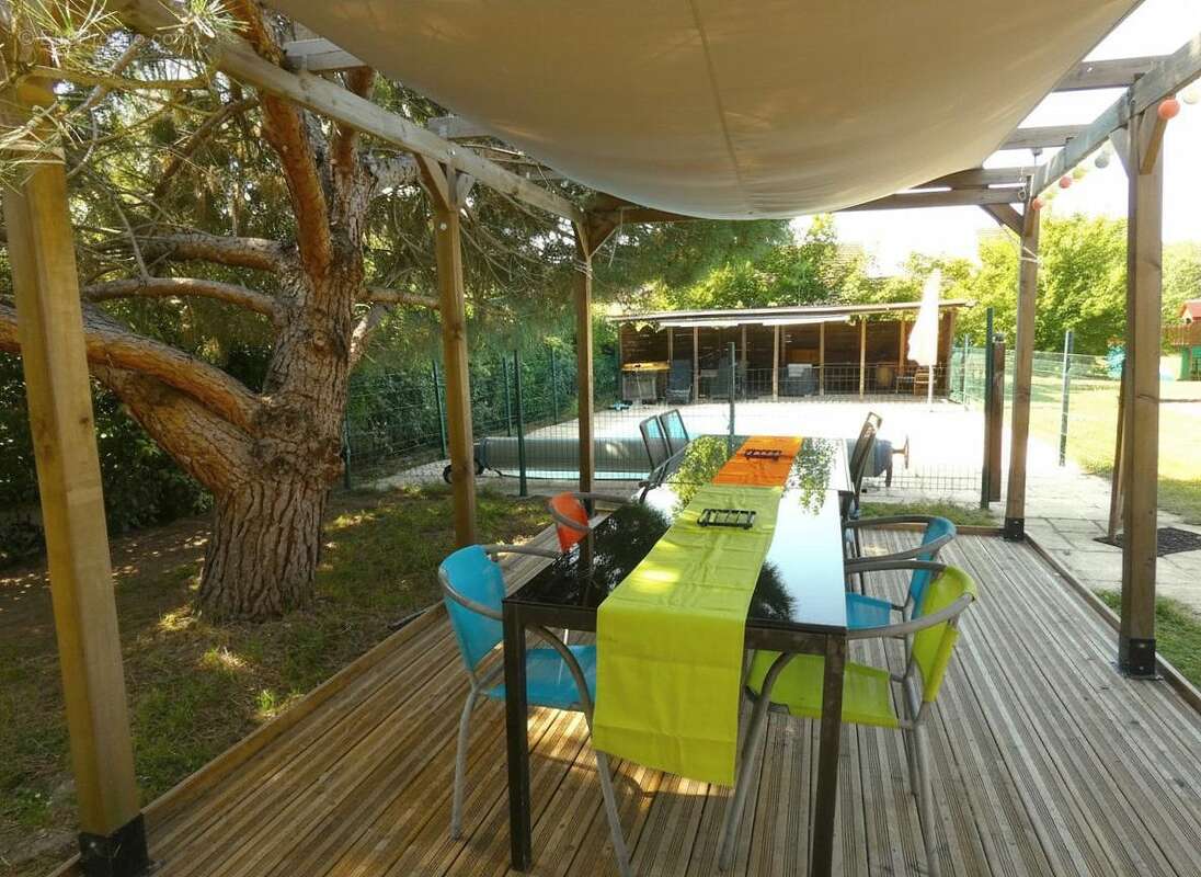 Maison 219 m² à Chateauneuf-Sur-Loire  - photo 6