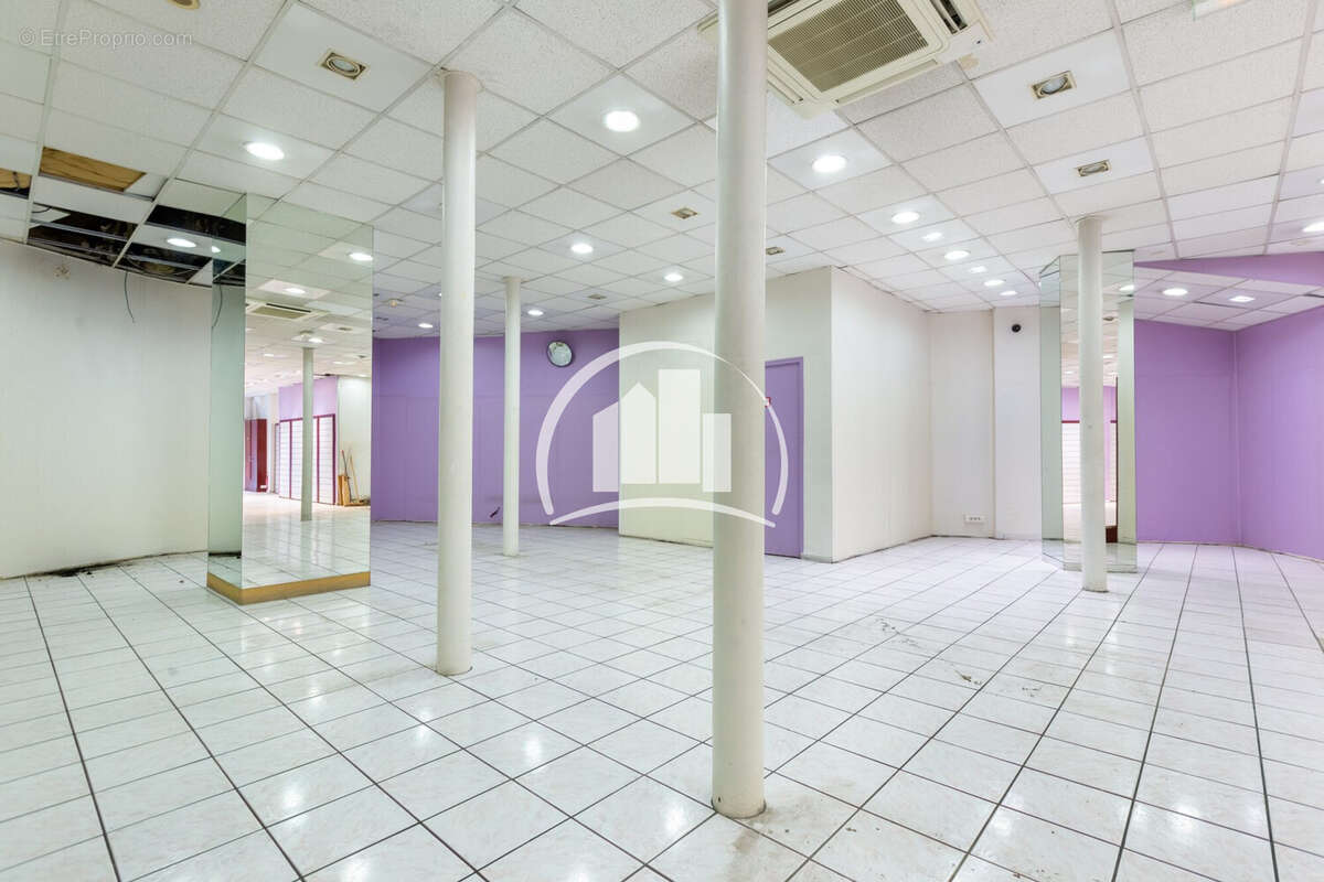 Commerce à PARIS-10E