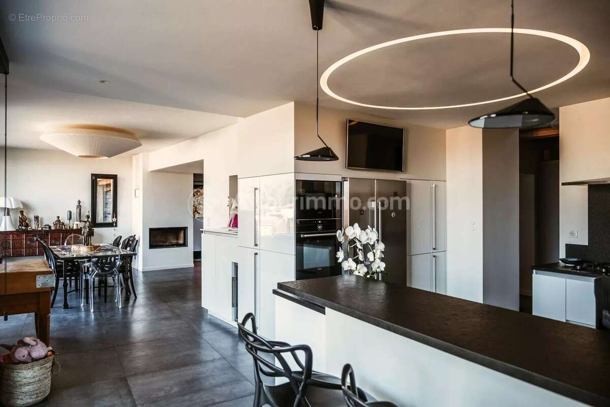 Vente Maison (63270) 718 000ï¿œ - photo 5