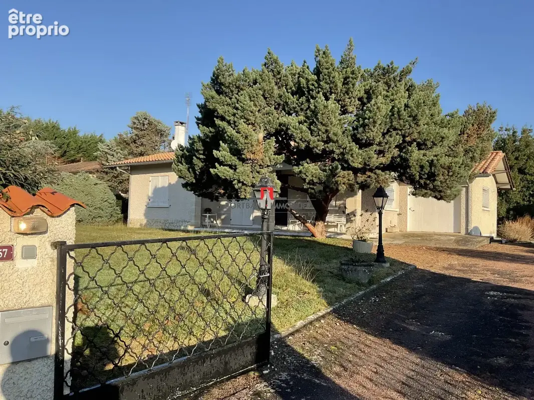 Maison 5 pièces 132 m² à vendre à Pugnac (33710) - photo 3