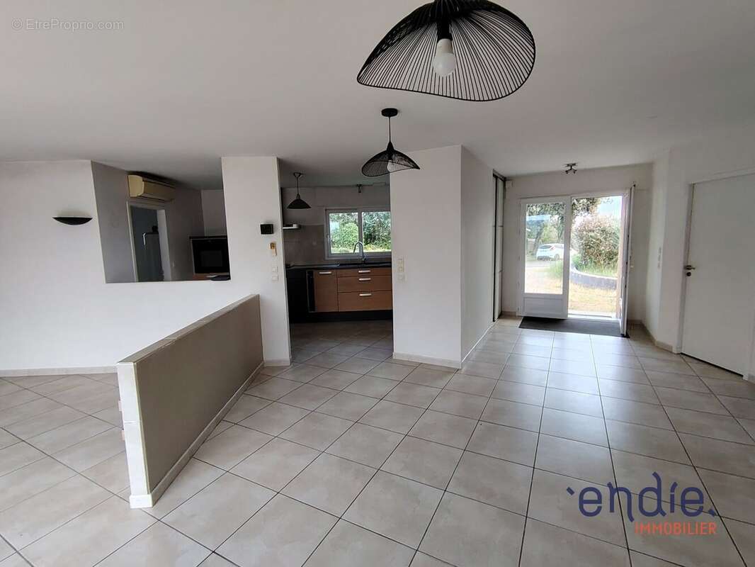 Maison d'architecte de 126 m² hab + garage de 42 m² à proximité d'Hagetmau 40700 - photo 6