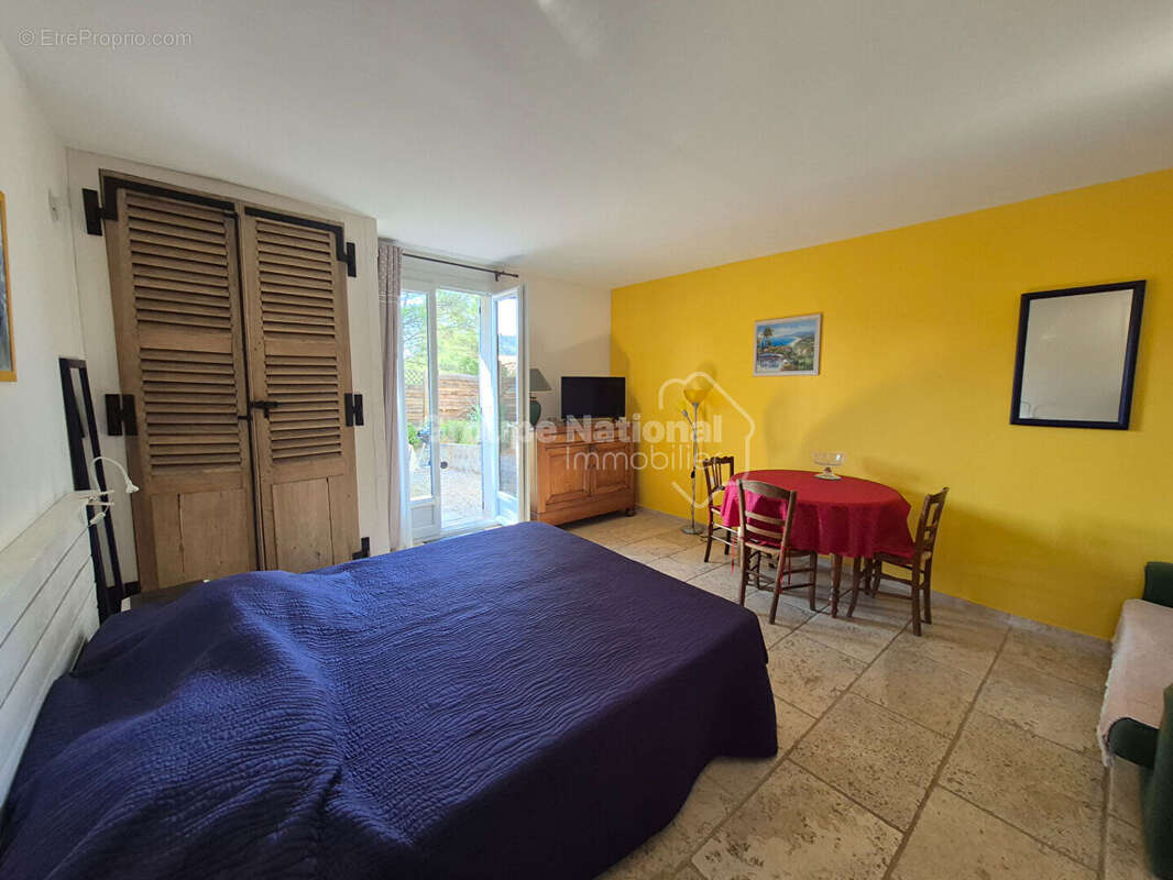 Maison à GREOUX-LES-BAINS