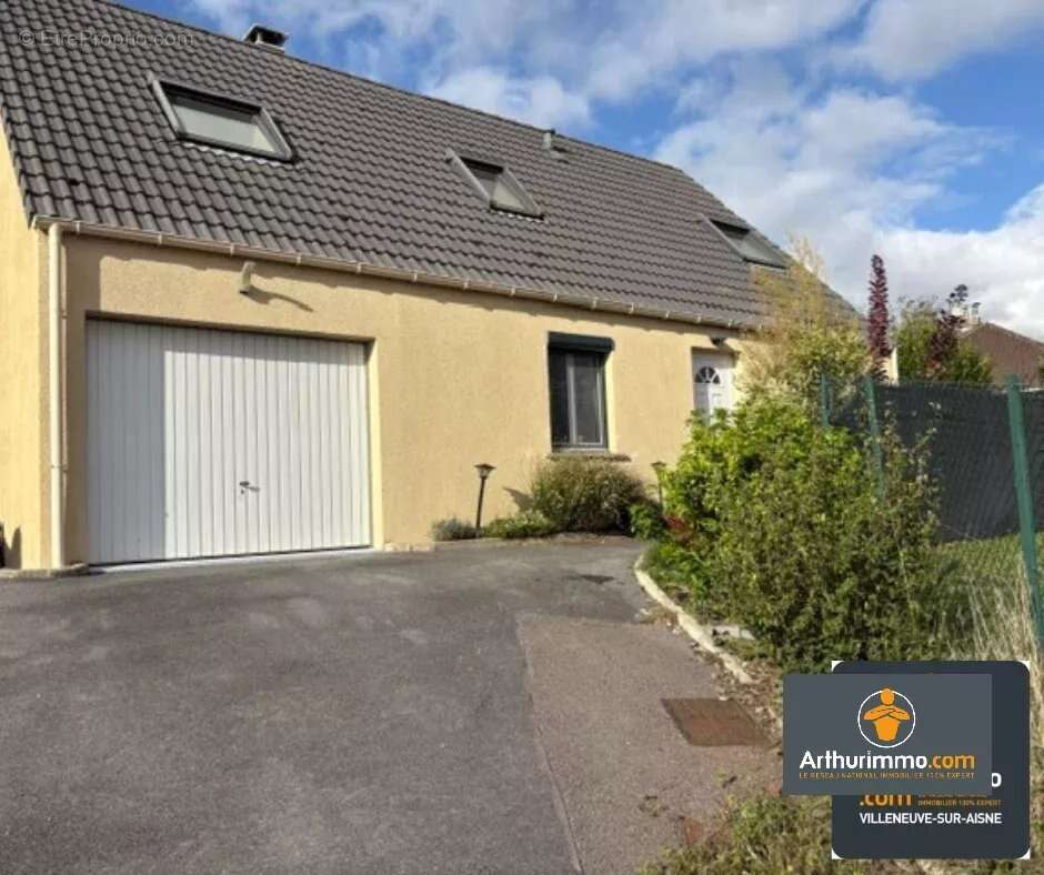 Maison à NEUFCHATEL-SUR-AISNE