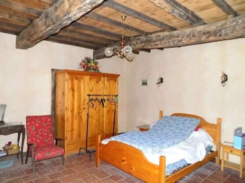 Maison à SEISSAN