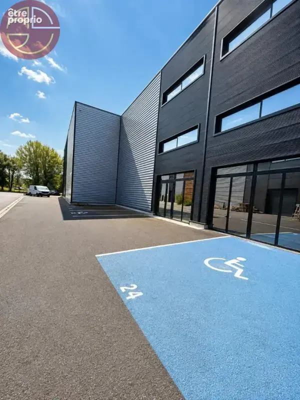Commerce 886 m² à vendre à Bouloc (31620) - photo 4