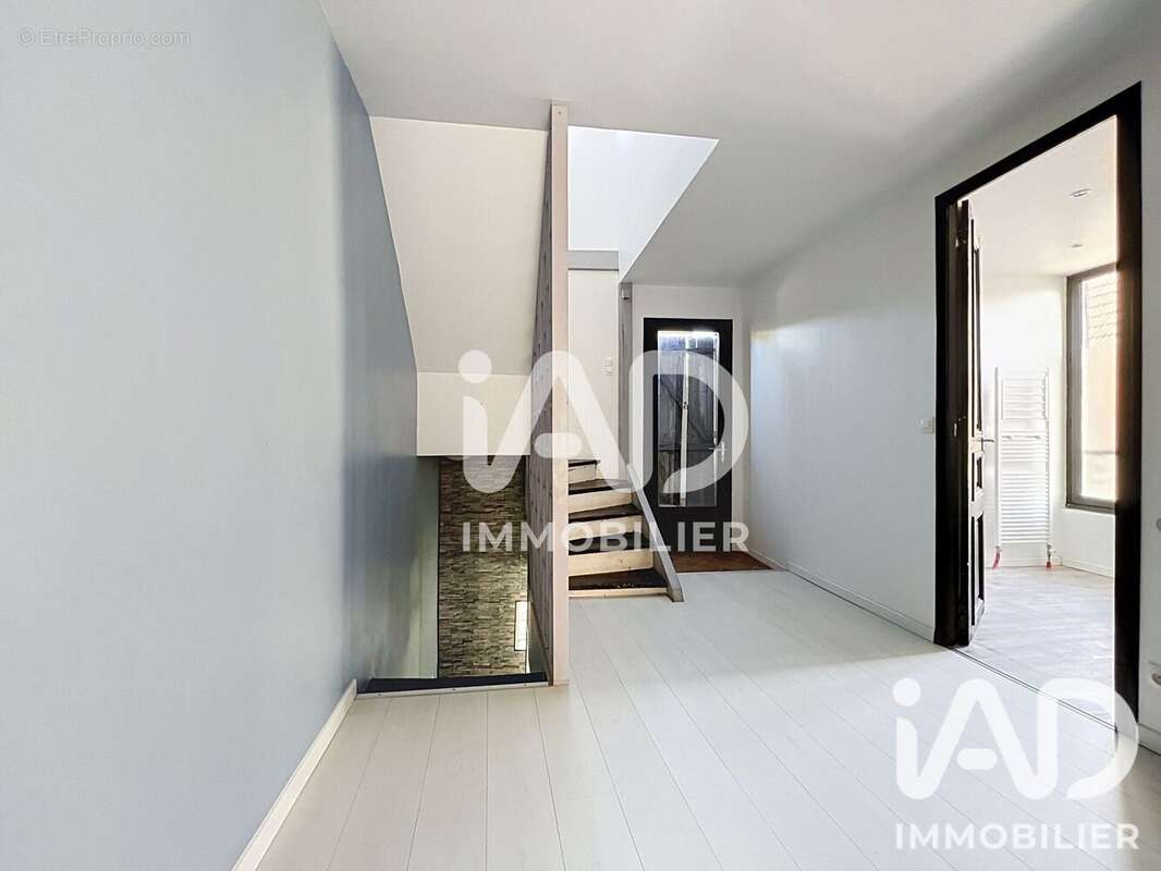 Maison 160 m² à Faremoutiers  - photo 7